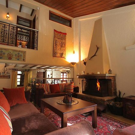 אראחובה Alpine Escape Maisonette By Ski Alure מראה חיצוני תמונה